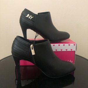 Jones New York booties